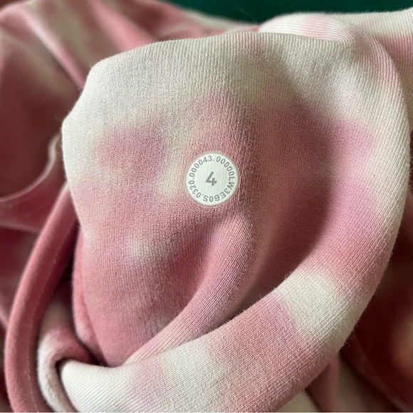 Lululemon All Yours Hoodie Marmoleado Tie Dye Brier Rose Pink Fleece EUC Size 4 - Picture 11 of 12